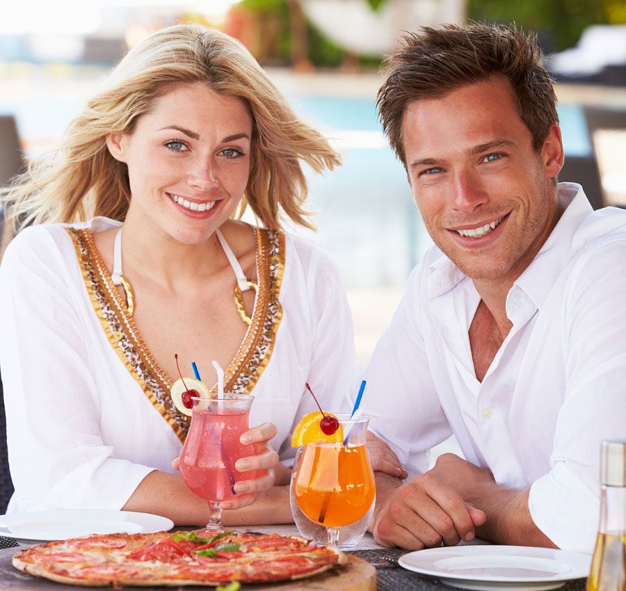 happy couple -